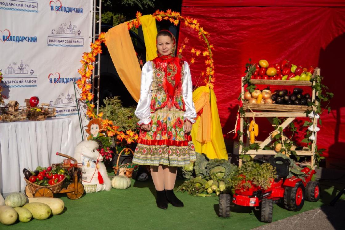 «Праздник урожая» объединил тысячи астраханцев