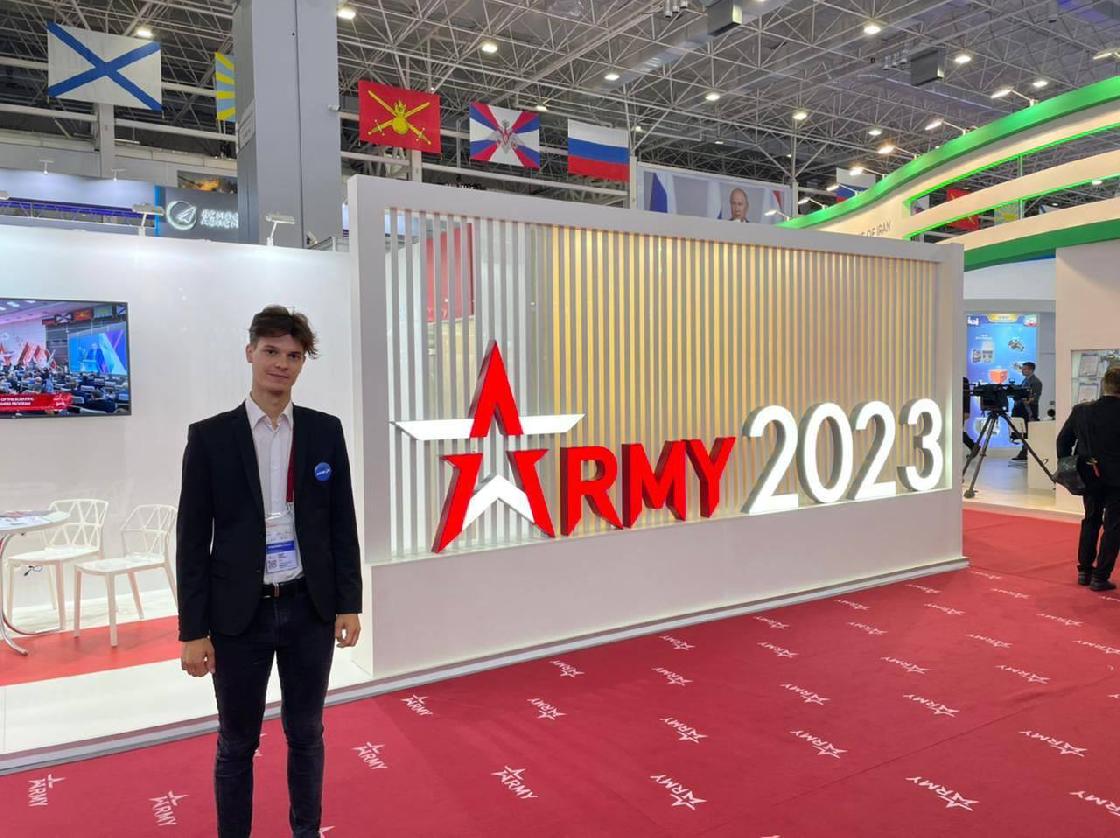 Астраханцы участвуют в международном военно-техническом форуме