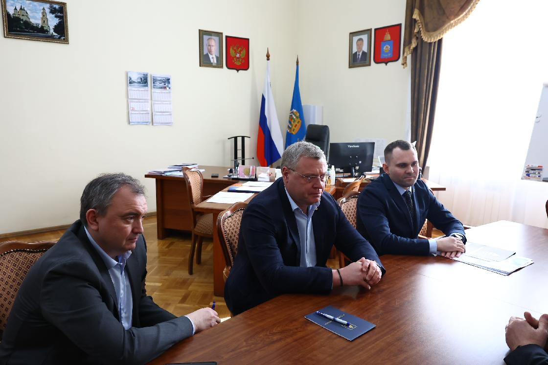 Губернатор Астраханской области встретился с руководителем Южного межрегионального координационного совета партии «Единая Россия»