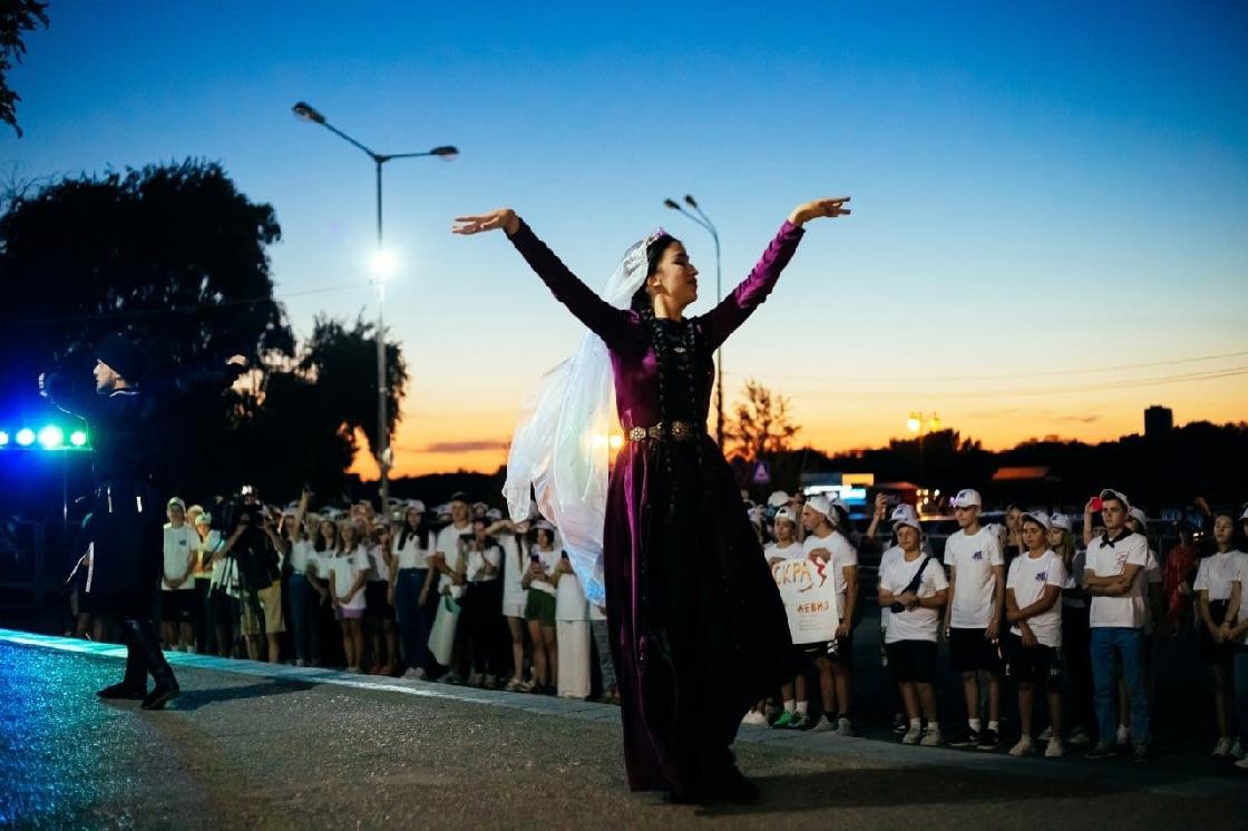 Астраханский госуниверситет проводит профильную образовательную смену для детей из ЛНР