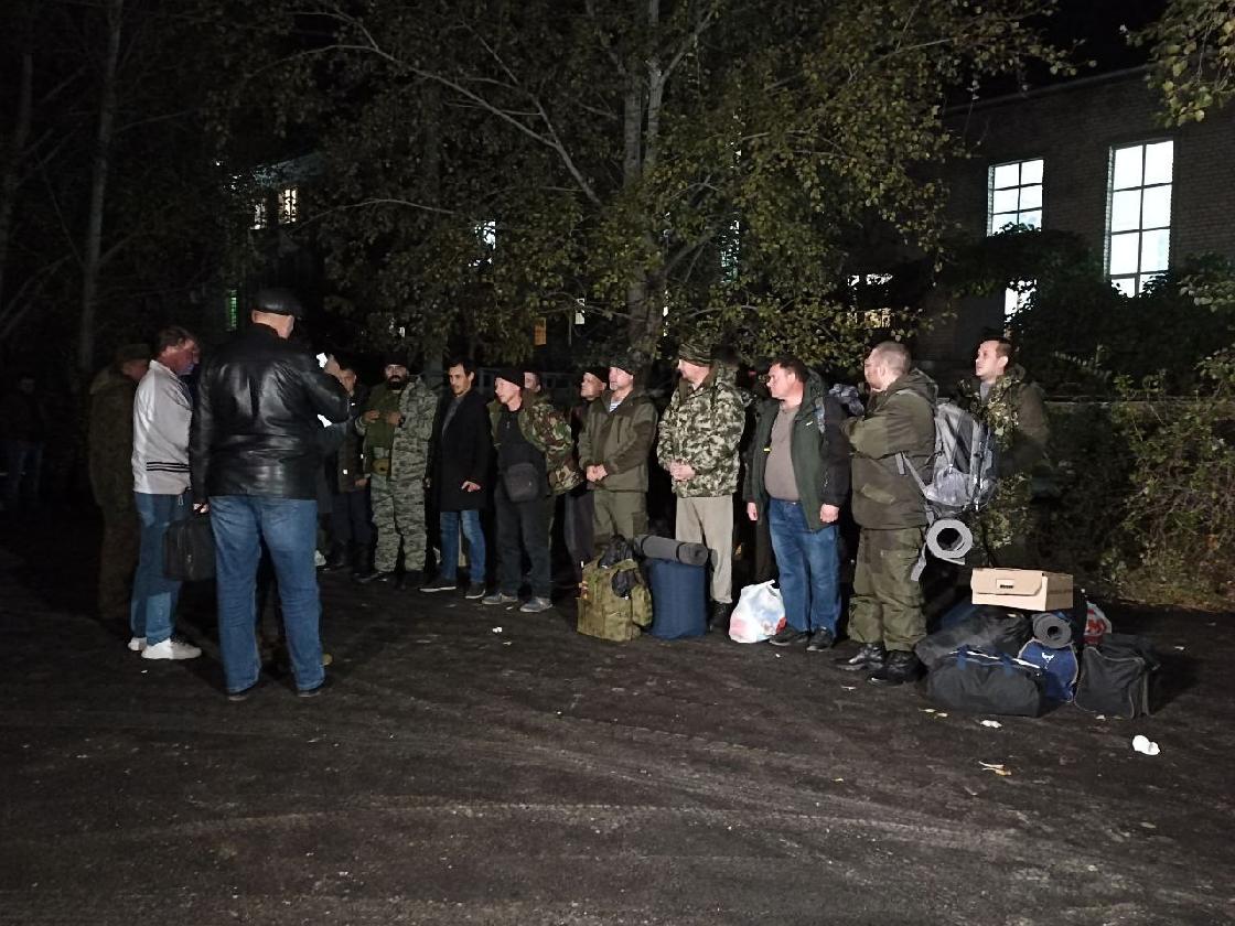 Астраханские военнослужащие отправились на боевое слаживание в части Южного военного округа 