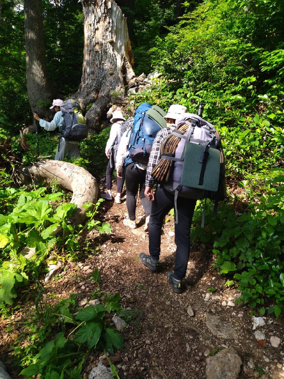 Поход - это маленькая жизнь