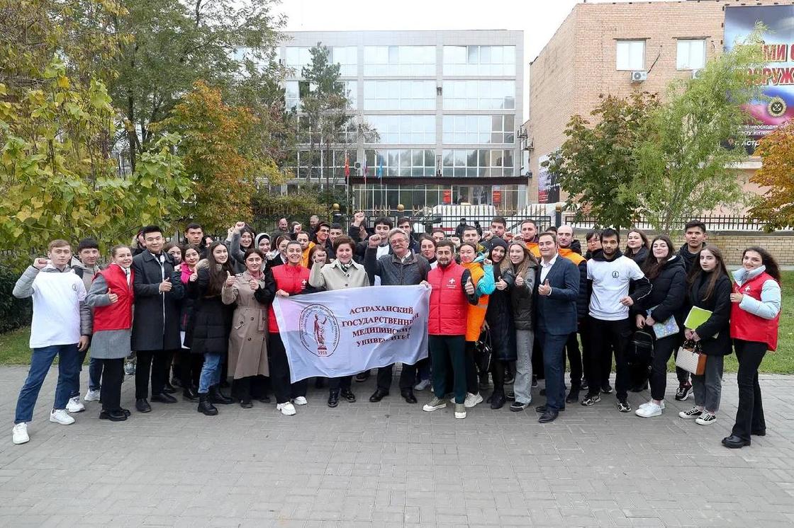 Астраханский медуниверситет передал аптечки для мобилизованных земляков