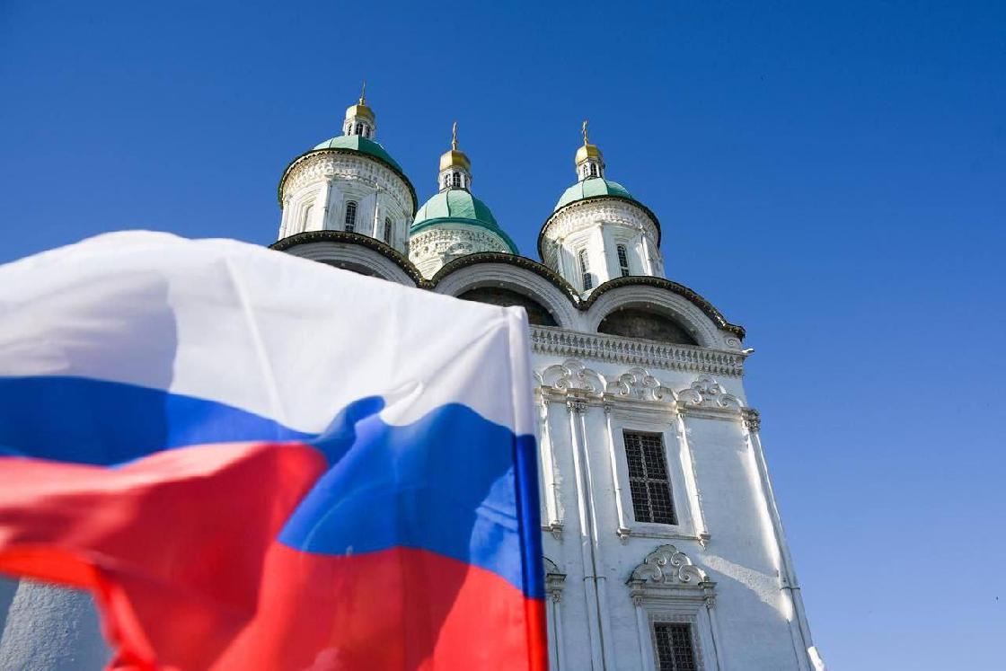 Запад испытывает новые методы давления на суверенитет