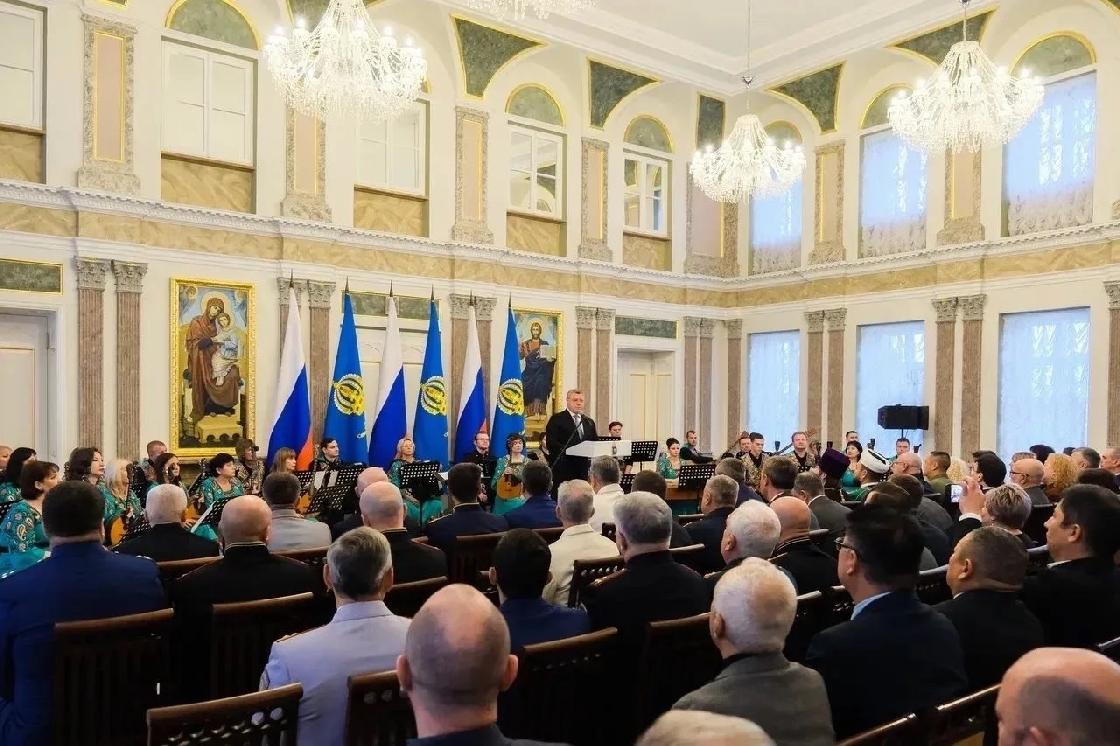 В Астрахани отмечают День Конституции Российской Федерации