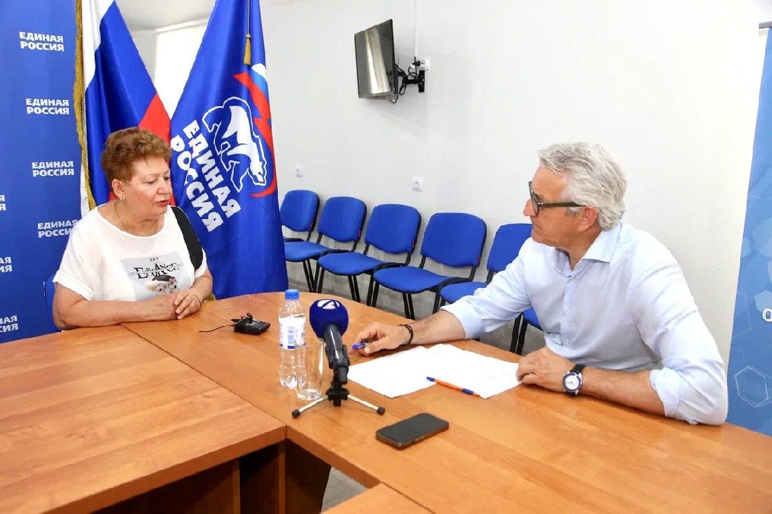 Леонид Огуль провел очередной личный прием, посвящённый вопросам здравоохранения