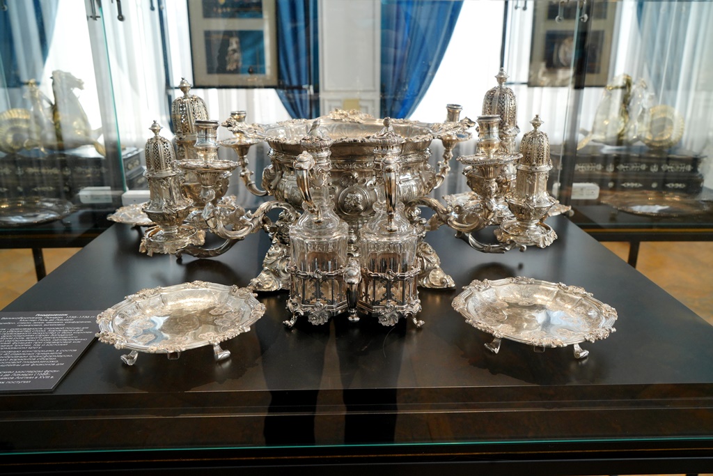 Выставка серебряных шедевров из ГИМа завершает свою работу в Астрахани