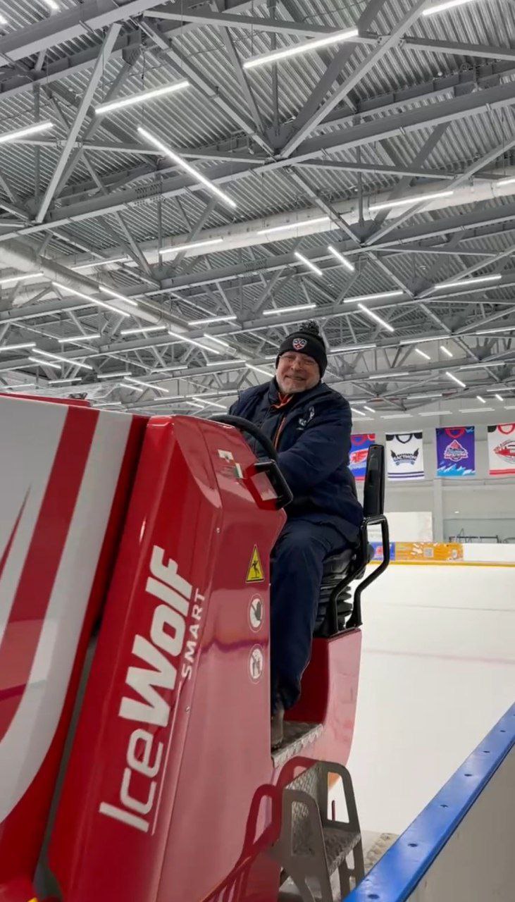 Астраханские юнкоры о хоккее и лепке из глины