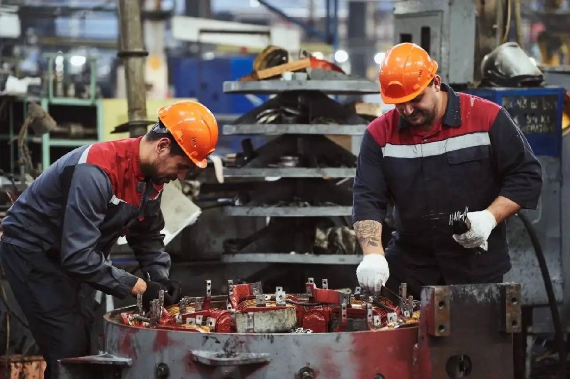 Служба занятости Астраханской области назвала самые востребованные рабочие профессии в 2025 году