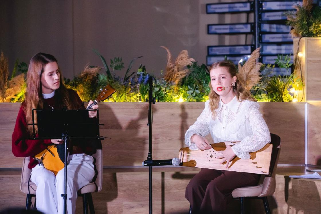 Его крестьянская Русь