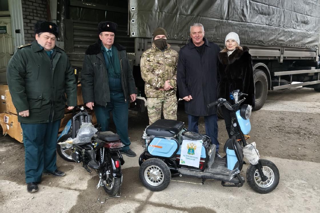 Партию иностранных товаров стоимостью более 10 млн рублей астраханские таможенники передали на нужды фронта