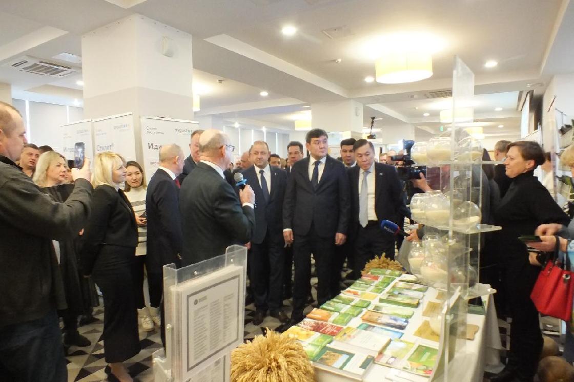 В Астрахани прошла XIII Международная выставка-конференция «Семена, средства защиты растений, агротехнологии. Астрахань 2025»