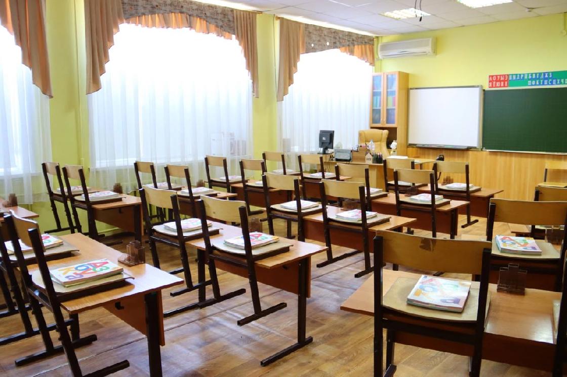 Астраханские школы уходят на карантин