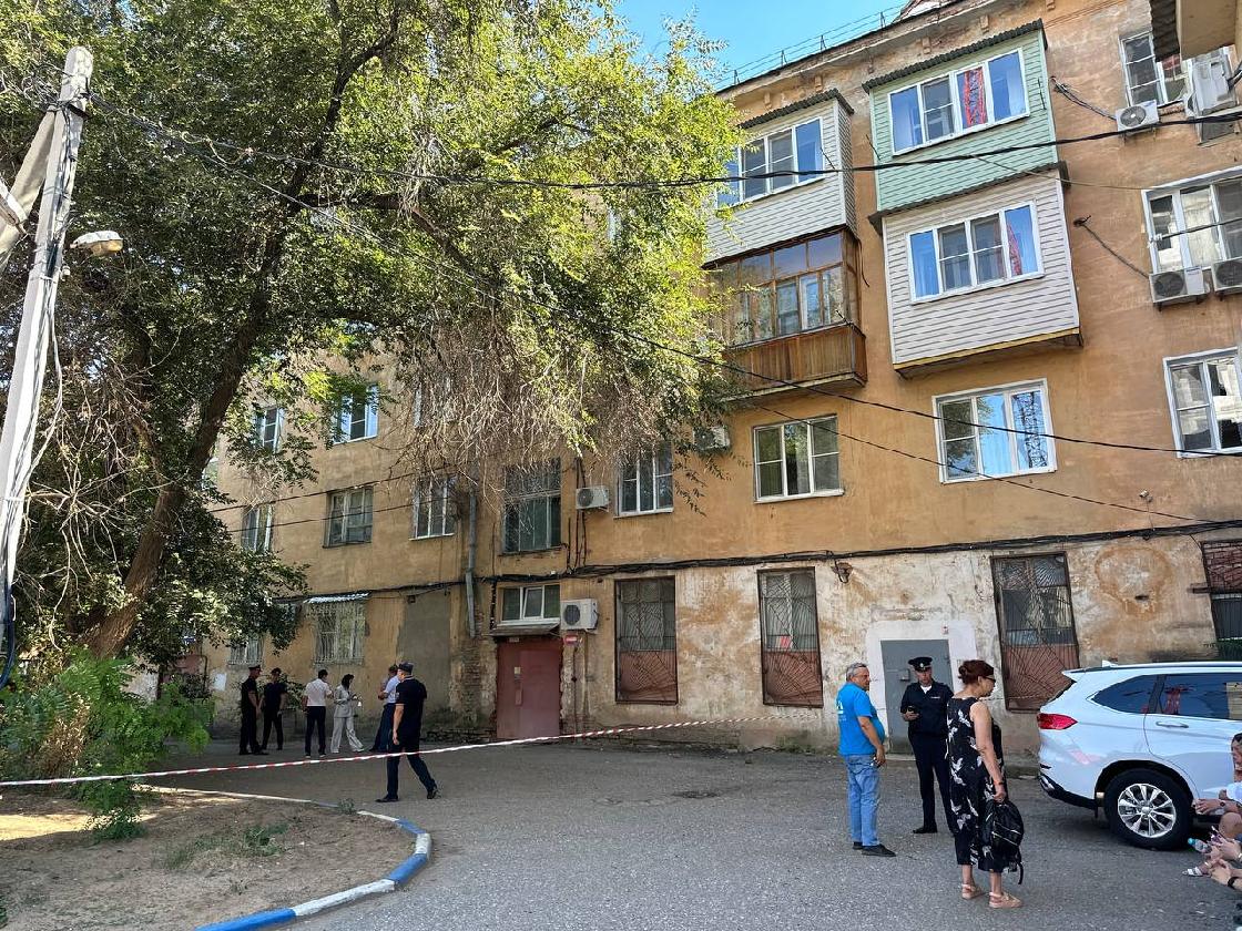 В доме на улице Татищева в Астрахани выявили угрозу аварийной ситуации