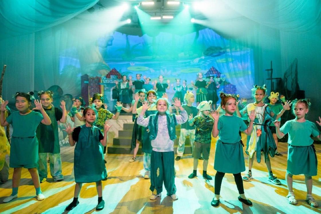 Юных астраханцев приглашают провести «Каникулы в театре»