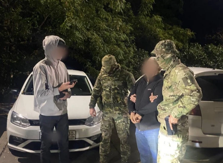 Астраханца задержали при попытке дать взятку пограничникам