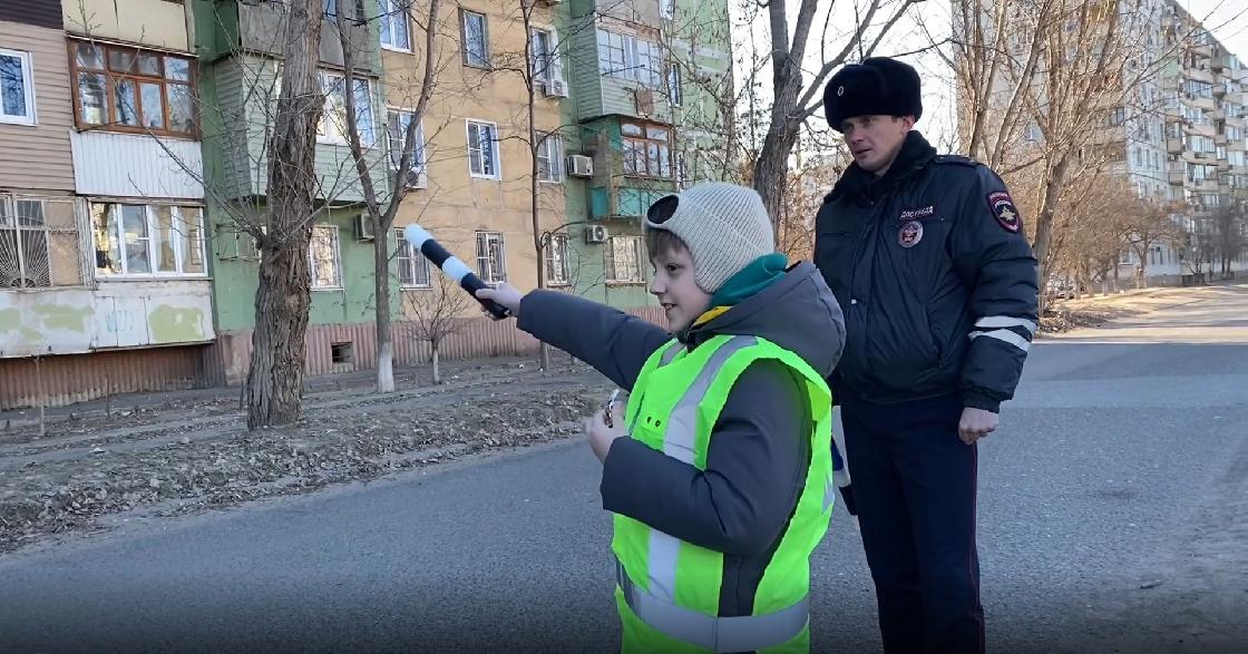 Юный астраханец на один день стал инспектором ГИБДД