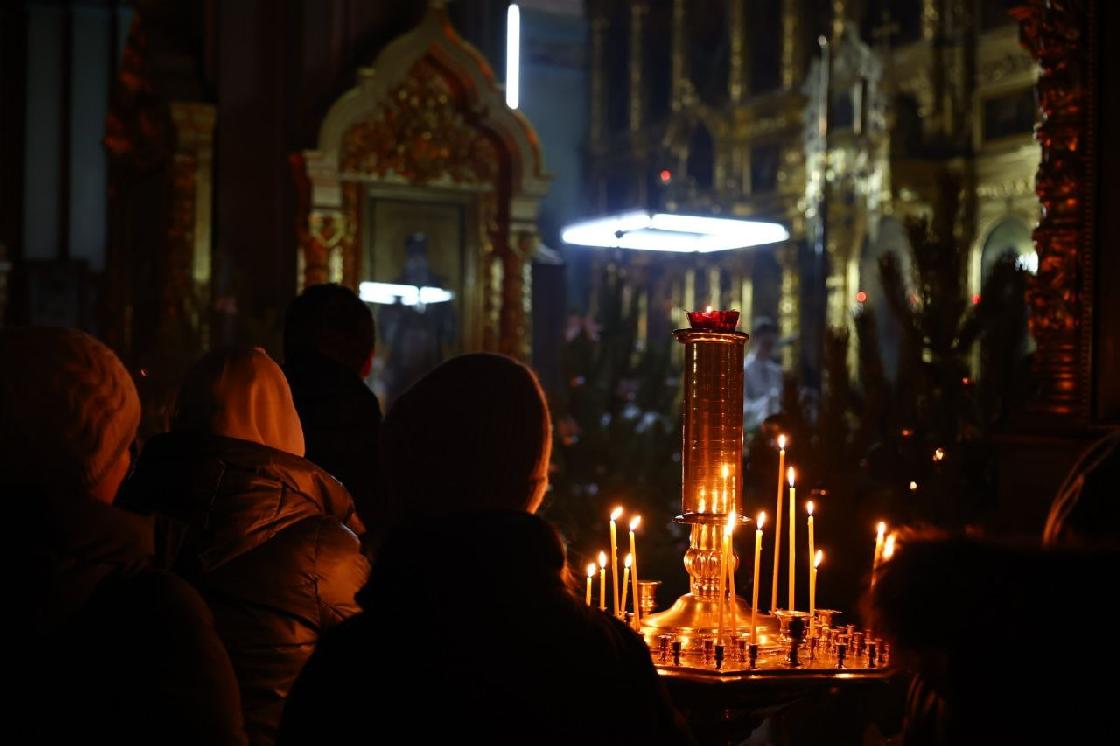 В Астрахани готовятся к Рождеству и Крещению