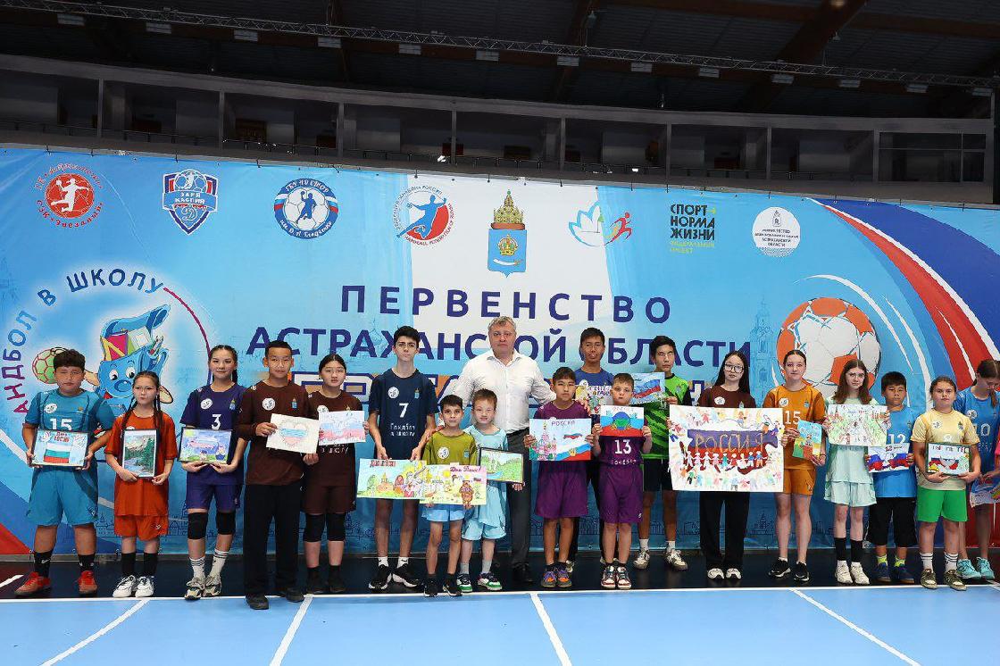 В Астрахани состоялся финал областного первенства по гандболу среди муниципальных команд