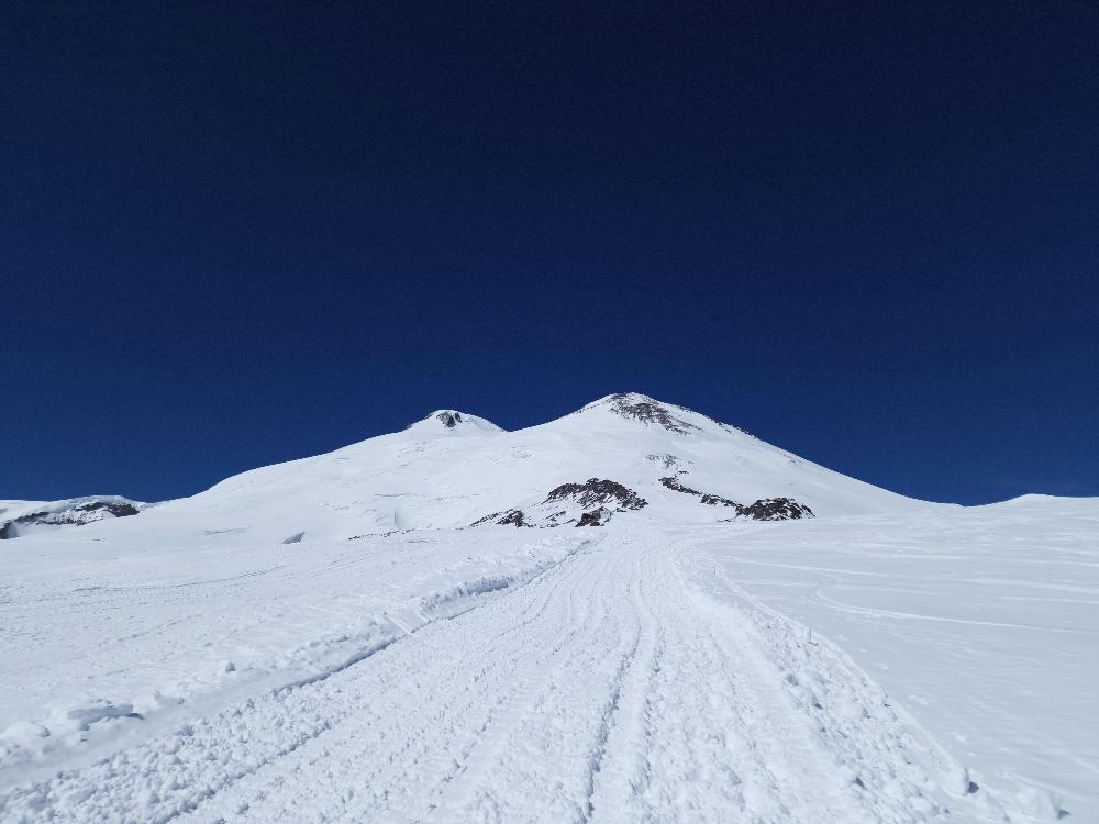 Эльбрус, море солнца и весна в Кабардино-Балкарии