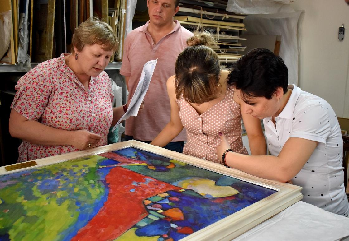 В Астраханскую картинную галерею вернулось произведение Василия Кандинского