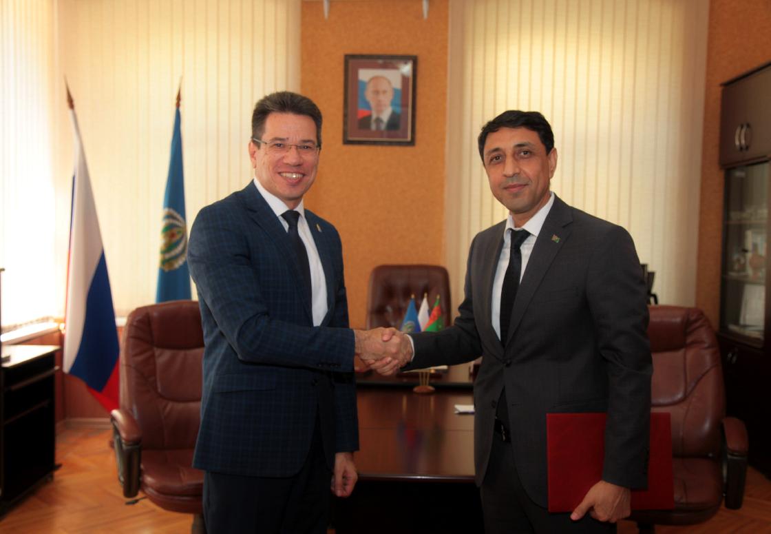 В Астрахани завершил работу консул Туркменистана