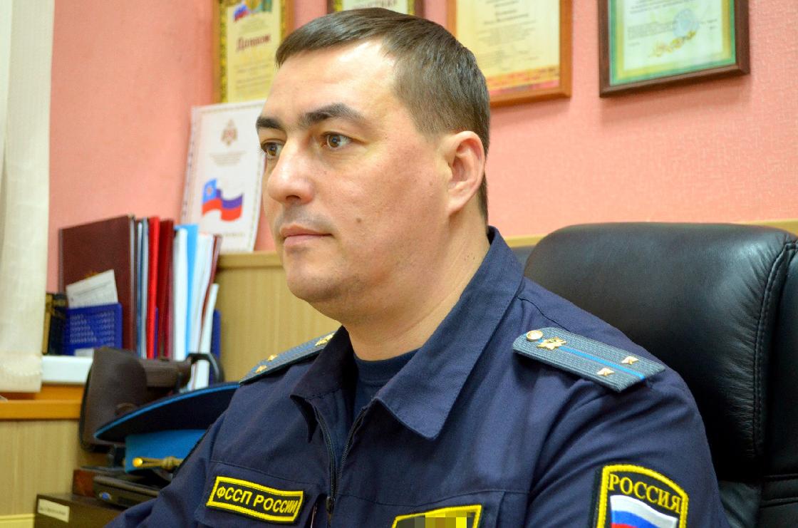 Астраханец оплатил 350 тыс. долга по алиментам, не желая делить с новой супругой автомобиль