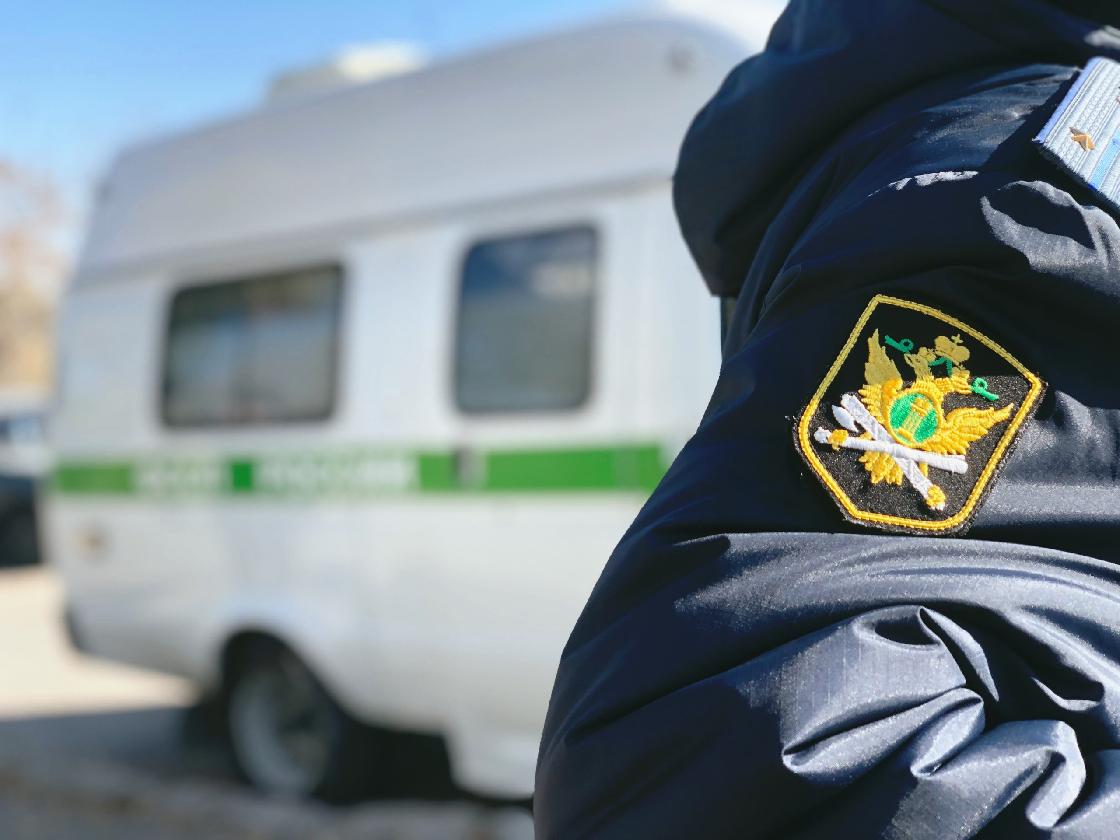 Астраханка погасила долг в 1 млн рублей, чтобы устроиться на работу