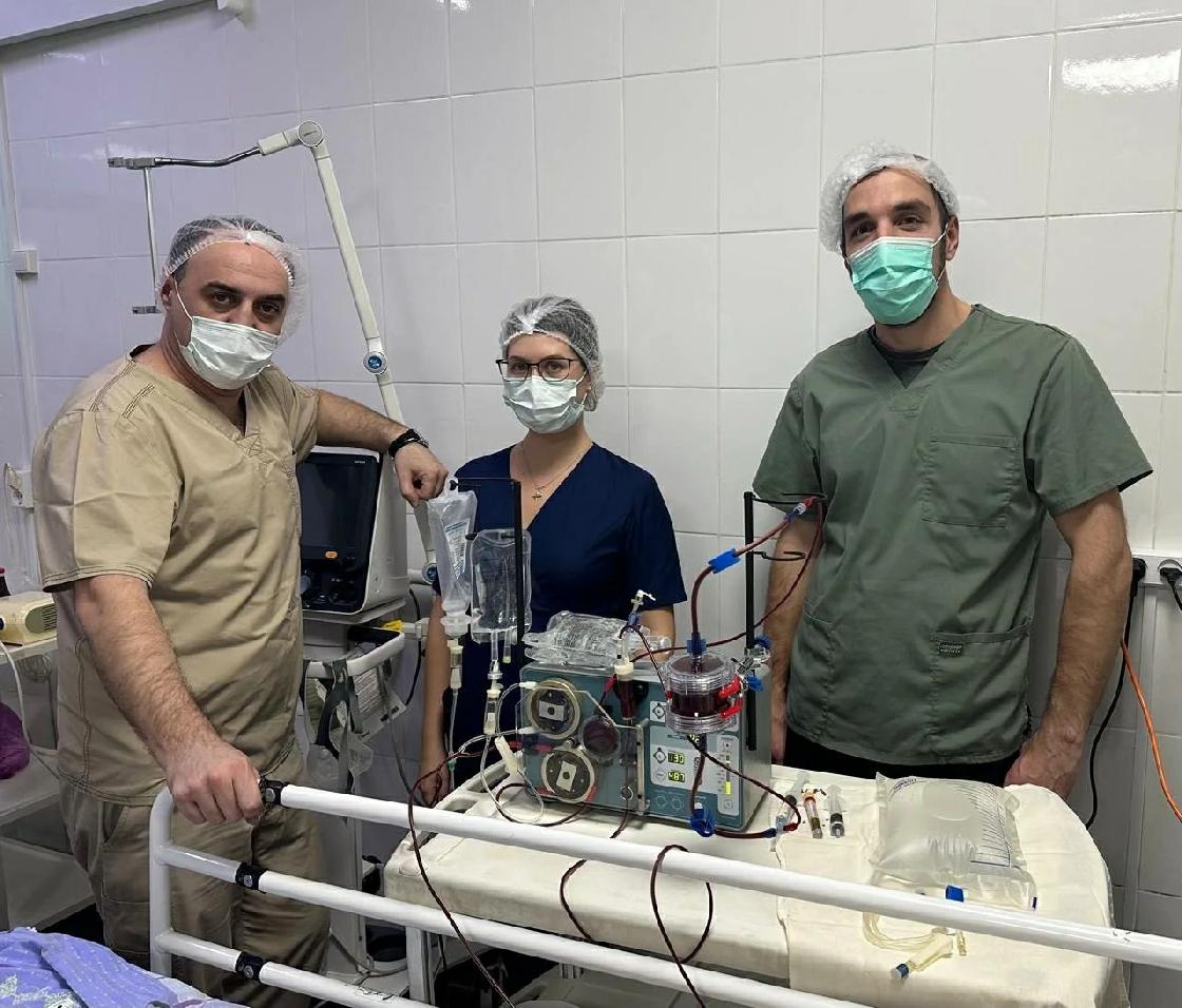 Астраханские врачи используют новый метод лечения опасного инфекционного заболевания крови