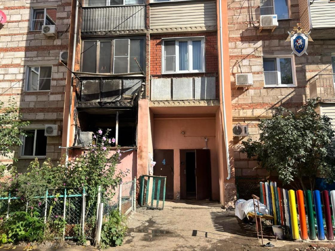 В Астрахани на пожаре погибла пожилая женщина