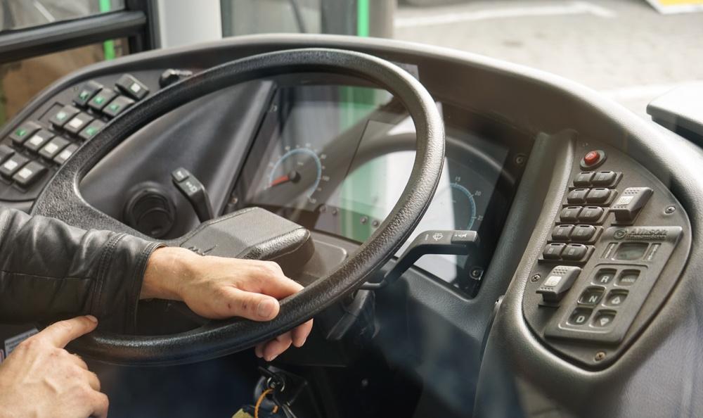 Под Астраханью автобус с детьми попал в ДТП