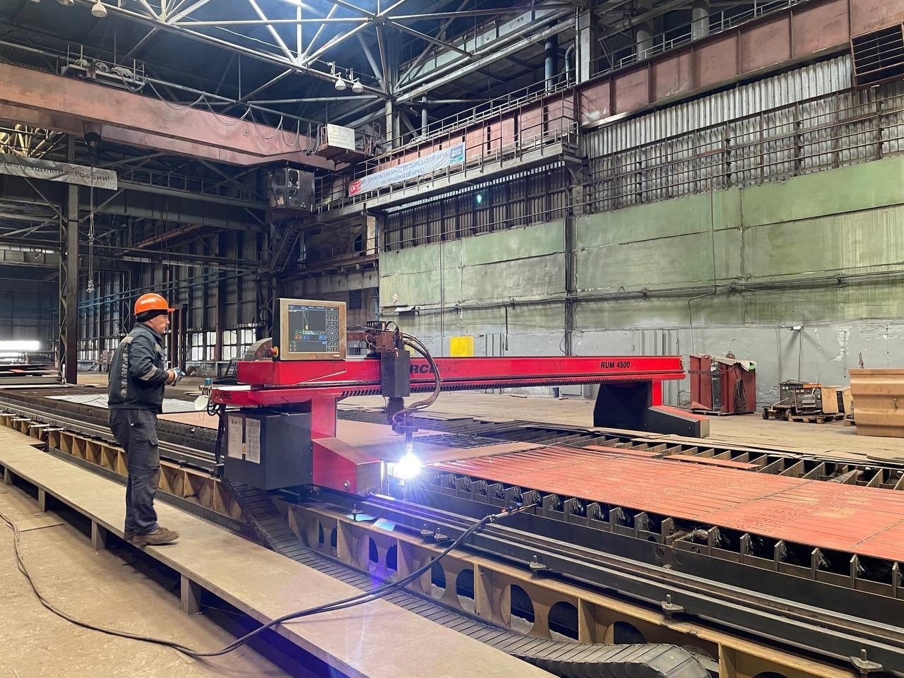 Астраханская верфь в мае планирует заложить головное судно в серии контейнеровозов для Каспия