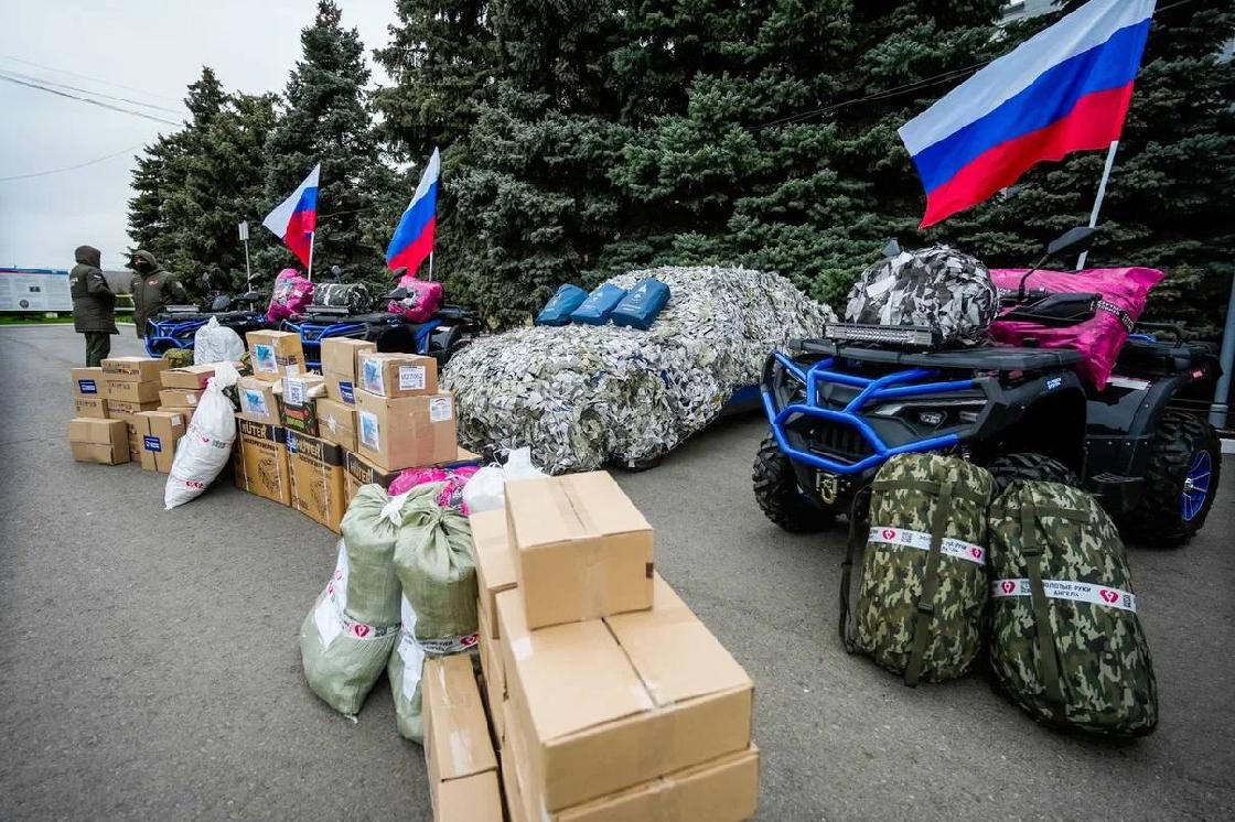 Игорь Бабушкин передал спецтехнику астраханским участникам СВО