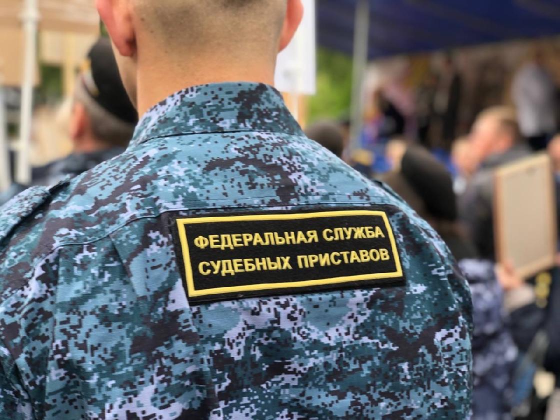 Астраханка выплатила долги на 600 тыс. руб. ради отдыха в Турции 