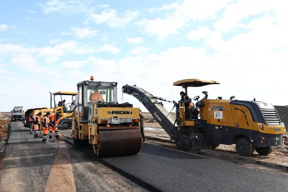 Почти 200 км автомобильных дорог обновили за год в Астраханской области
