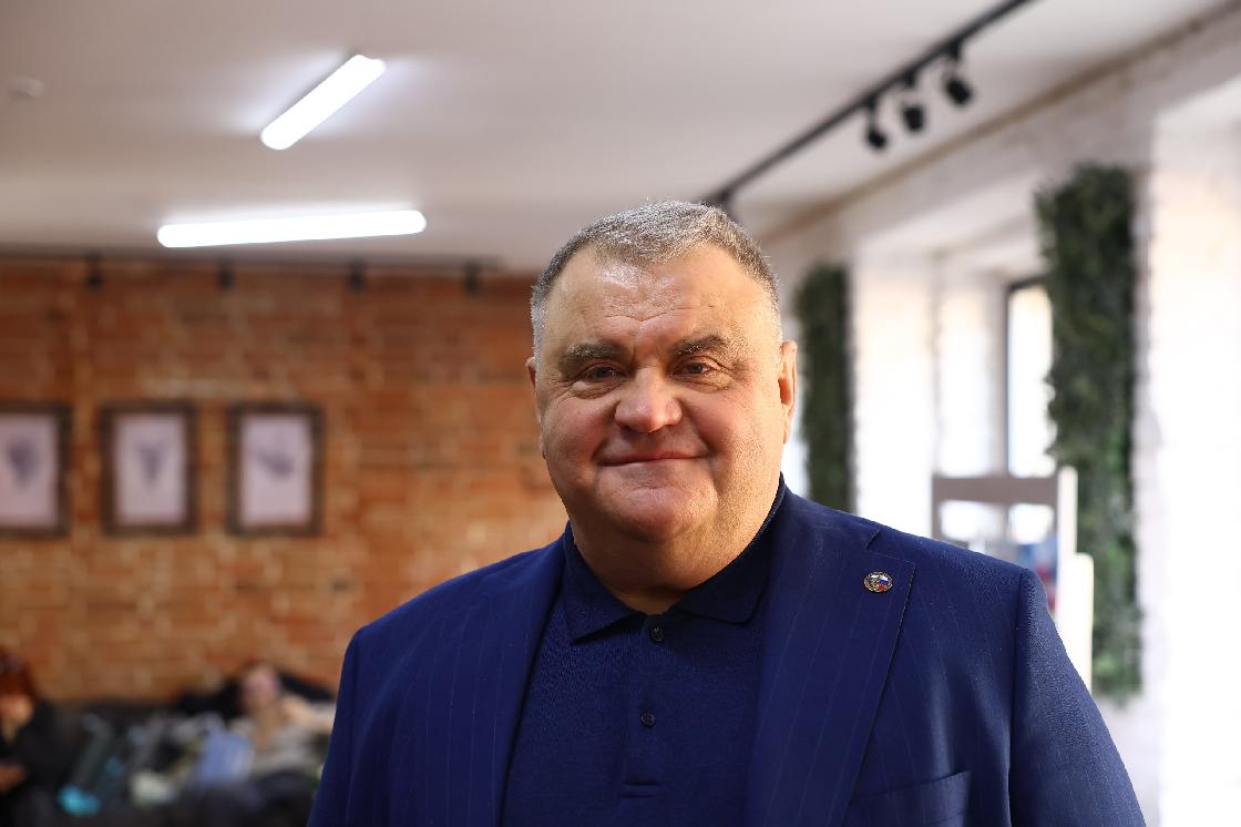 Николай Дайхес: Достойное медобеспечение участников СВО — наша первоочередная задача