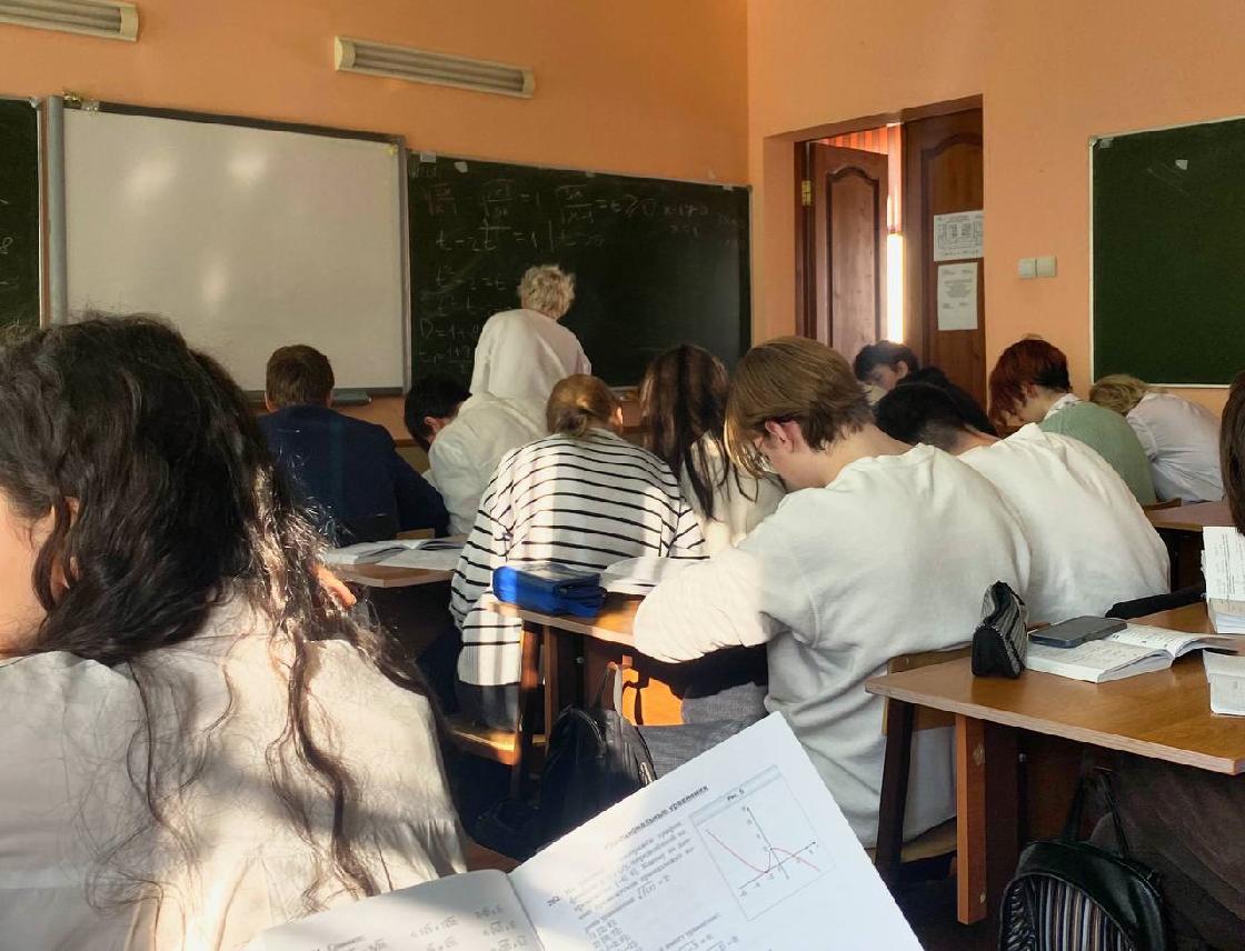 Астраханские юнкоры пишут о подготовке к ЕГЭ и преодолении жизненных трудностей