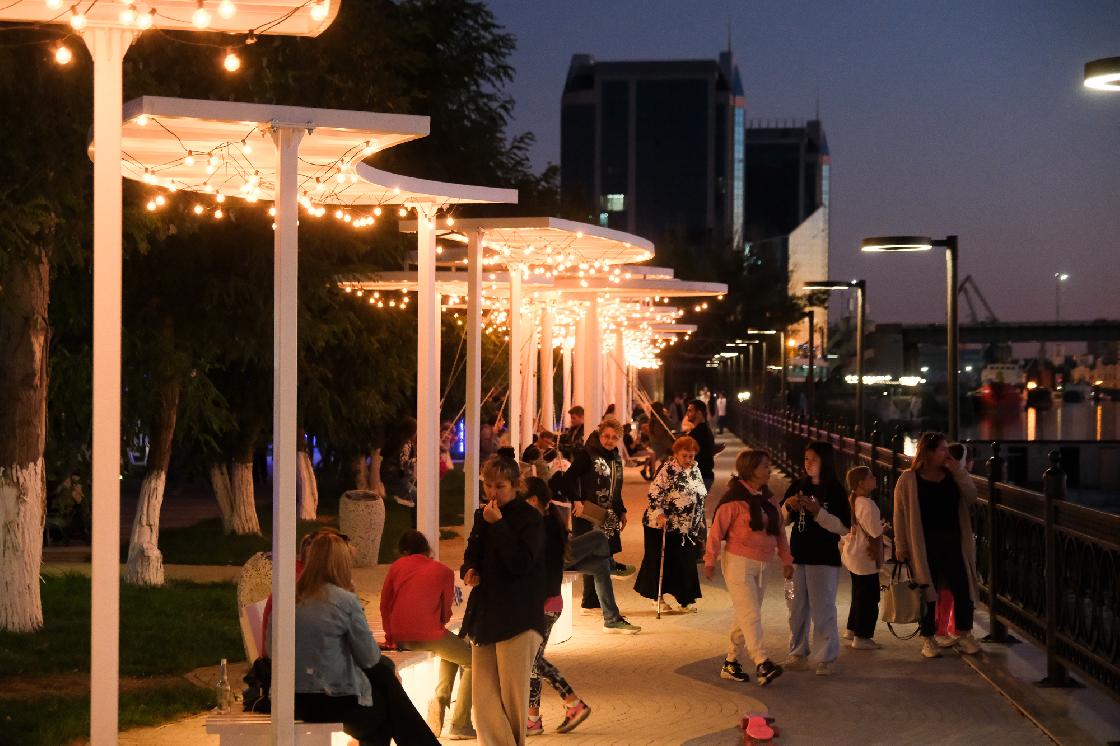 В Астрахани завершен четвертый этап благоустройства Комсомольской набережной